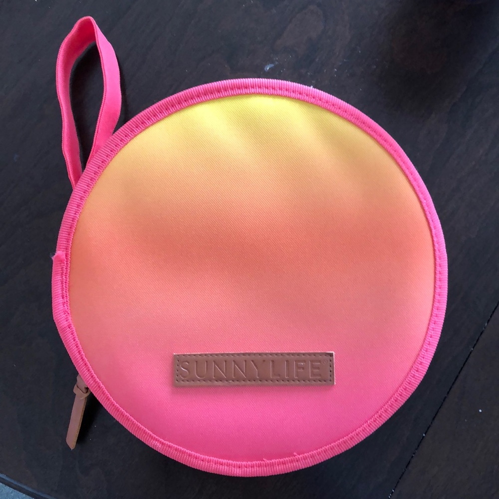 Sunnylife picnic set